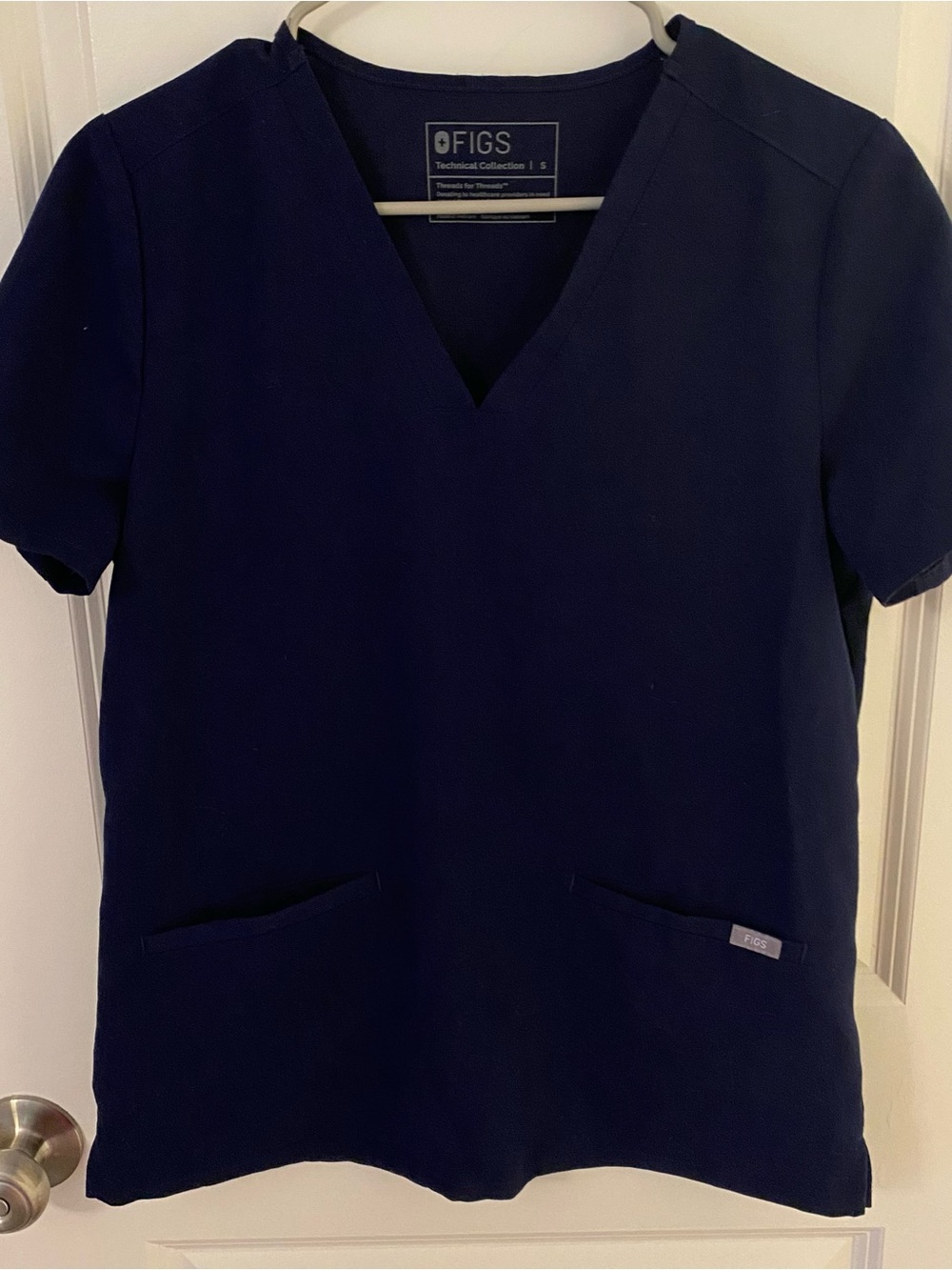 Figs Technical Collection Navy Casma Scrub Top | V-Neck Medical Top